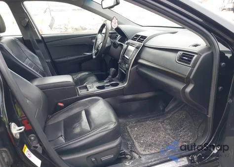 2016 Toyota Camry Xle z USA, uszkodzony, nr VIN 4T1BF1FK7GU555256